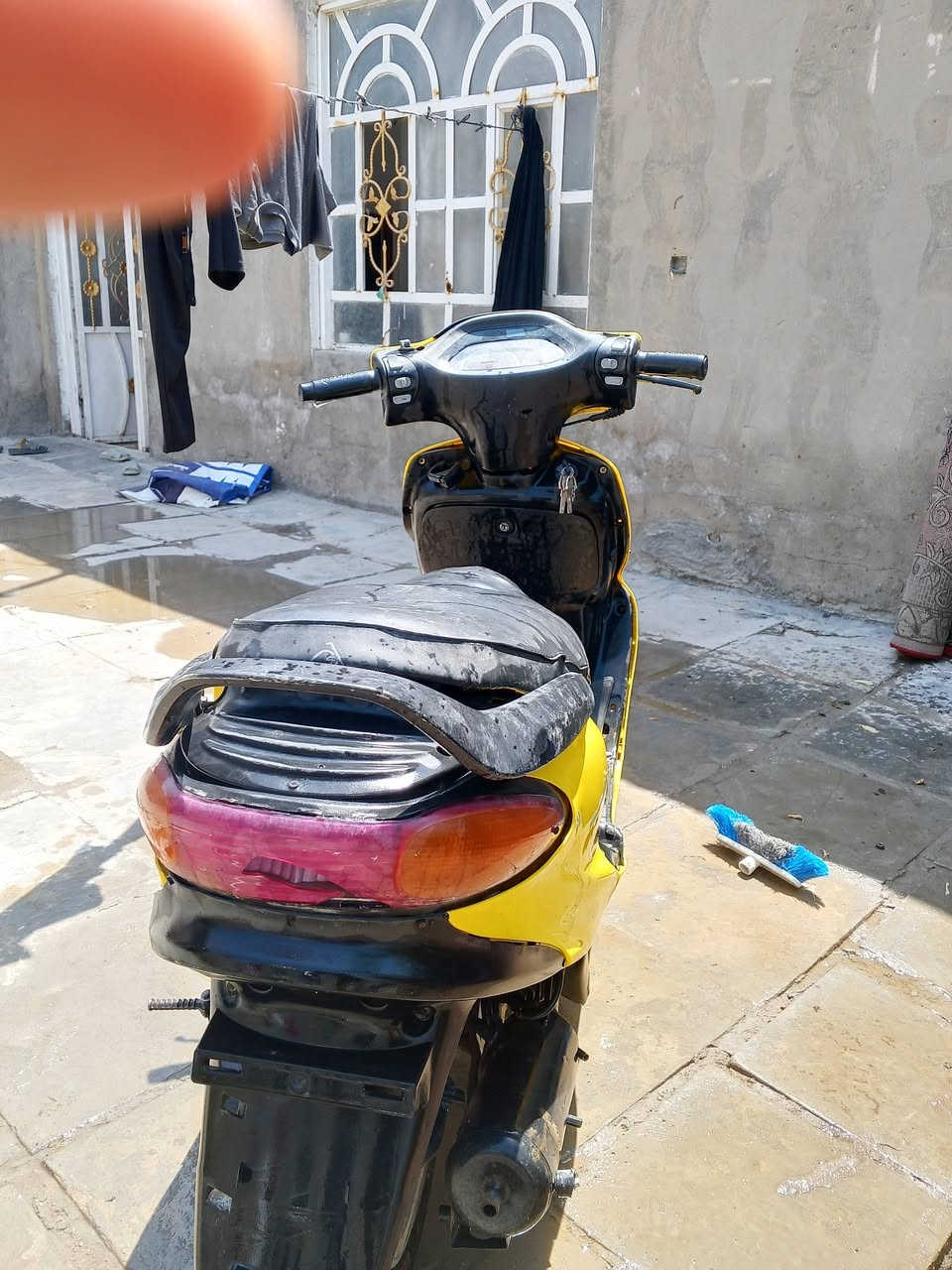 دولفين للبيع مفتوحه مره وحده مكينه نضيفه وناعمه كلش الدراجه جاهزهه من كلشي نكره سلف لايت زنون اشاير شغاله كلشي شغال شلعه معدل كفرات جددد السعر 400 وبيه مجال مكاني نجف ابوصخير *********** واتساب
