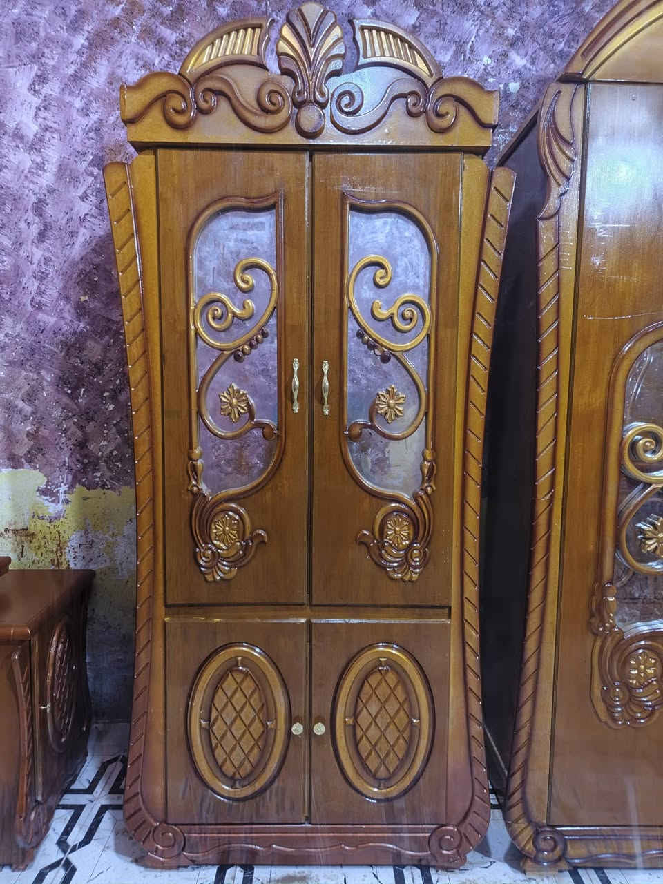 غرفه أخشاب أم السته نجاره  نهايته ٦٥٠ مكان ناصريه ***********
