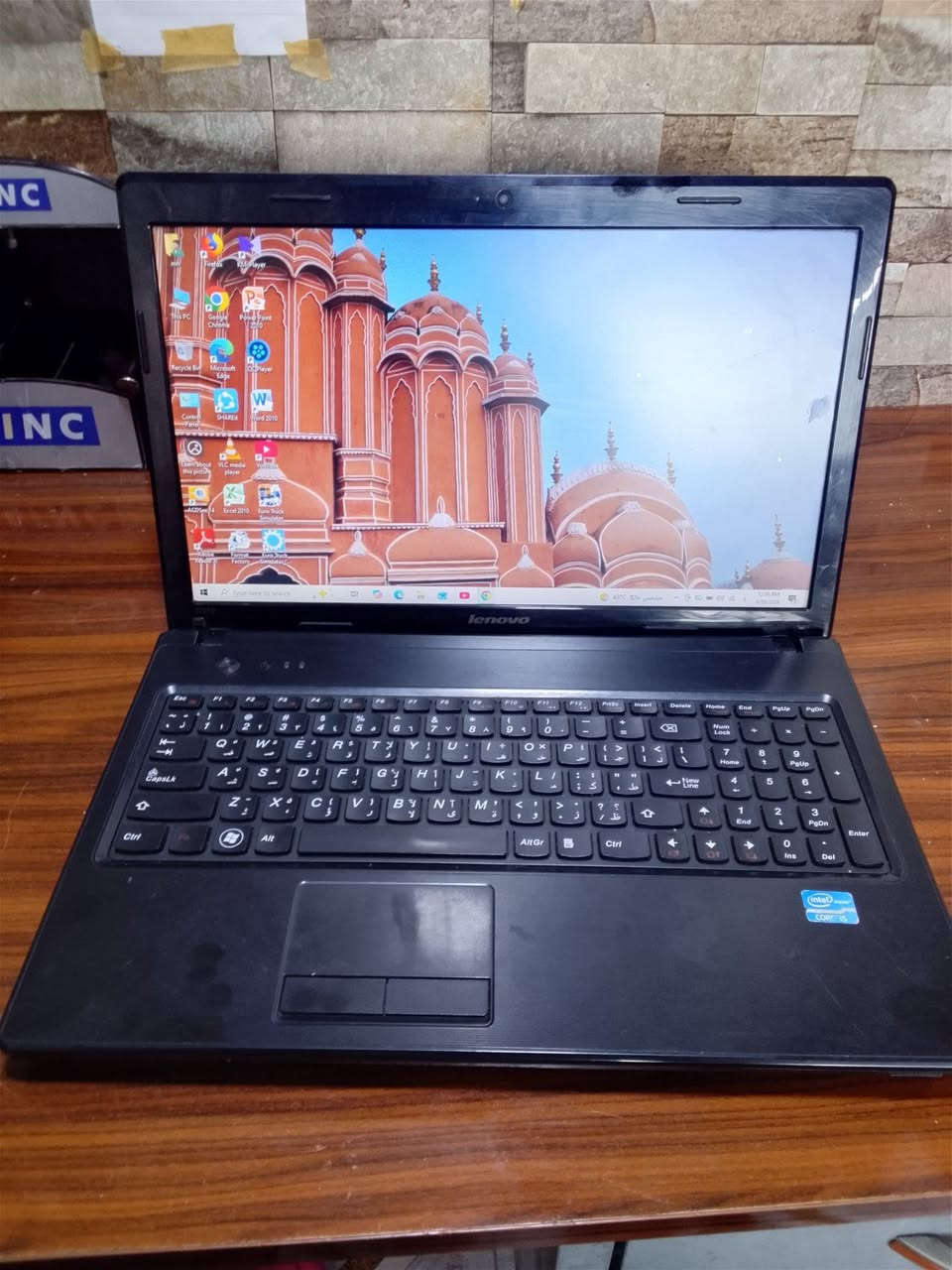 للبيع السعر 110الف لابتوب لينوفو G570
رام 4
هارد500
كوراي i5 جيل2
كرت الشاشه 2 متصل
حجم الشاشه 15/5 
ويندوز 10 ..64 بت
امريكي اصلي منافض يو اس بي سيدي لاند
جهاز حلو بل شحن يطول من 30 دقيقه الى45 دقيقه بطاريه شوي تعبانه وتتبدل ب20 الف 
جهاز تاخذه شرط و ضمان 
واي فاي كامره بلوتوث 
مكان موصل الليسر وبي مجال 110
يجي ويا شاحنه اصليه و الجنطه 
يدعم الوفس الوتيكاد برامج طباعه برمجه
***********
