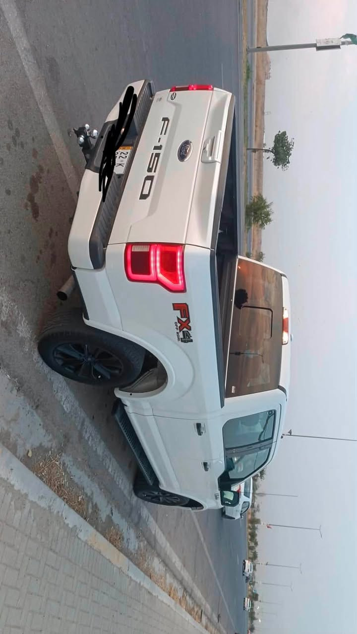 فورد F150
‏موديل 2020 لاريات
‏محرك 5000 . . 8V مرغوب
كير طرح 10نمر
‏فول موصفات 
 اوف رود4X4
كشنات كهرباء
كشنات حار بارد
كشنات خزن
‏شاشه كبير تحكامت من شاشه 
‏ بك لايت رادار
‏نقط  عمياء
وارد كندي 
‏لايت عالي وا ناصي زنون 
‏باب طويل بدي قصير مرغوب 
‏مري شفط
‏سستم صوت aony
‏شباك رابتر
خاليه من اي نواقص
رقم اربيل تحويل مباشر صور الحادث مرفقه مع الصور الحالية بالمنشور صبغ ربع بونيد فقط وايرباك التكمة فاتح وارجع بلادي سعر 235 مكانها كركوك رقم الهاتف ***********
