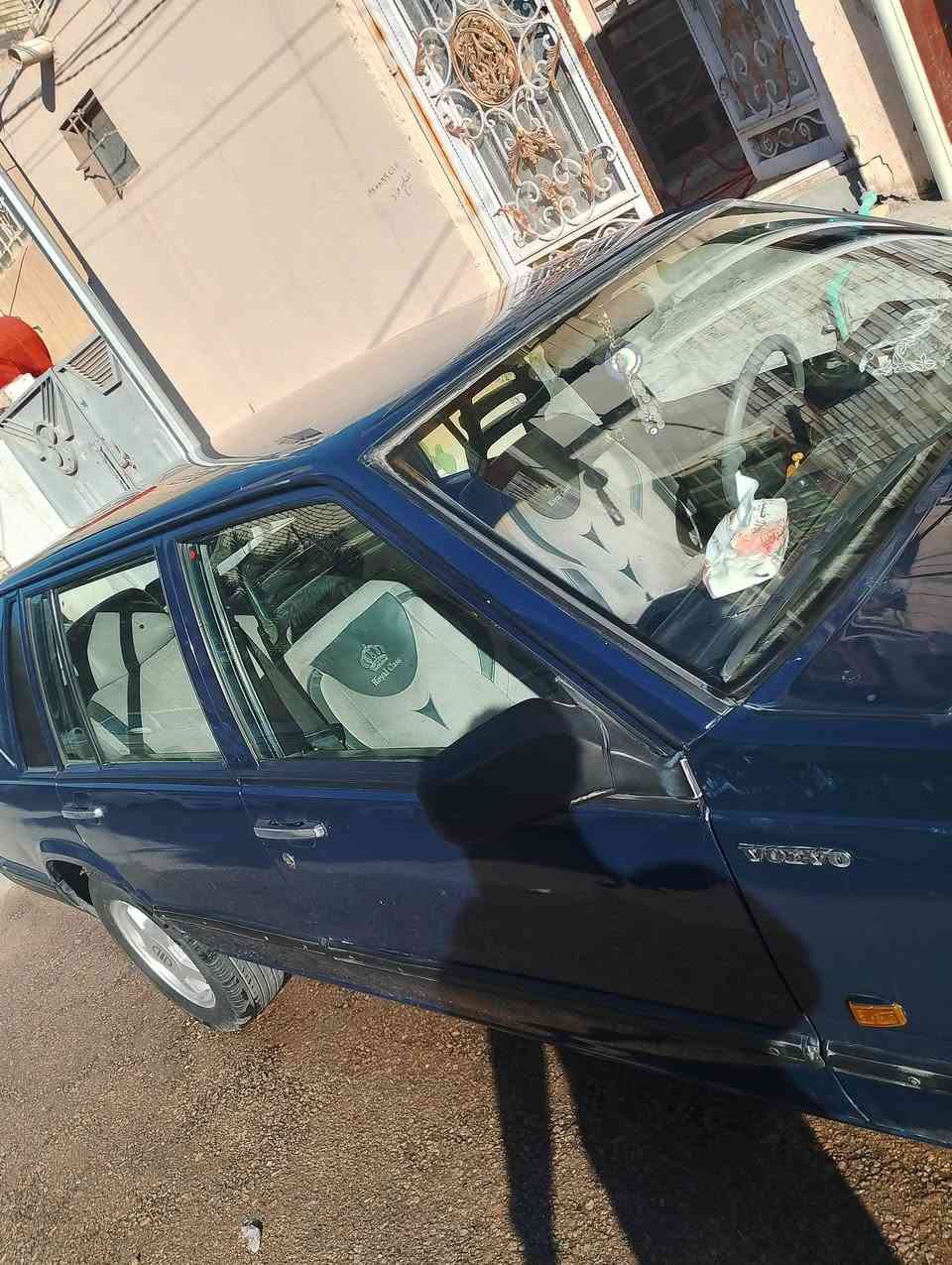 فالفو 1990
حجم 740 
كير ومحرك مكفول
تبريد ثلج
تخم تاير جديد 
الكشر مالتهة كدامك
مكان السياره نجف
سنويه السياره لل29 
السعر 58 ورقه بيهة مجال للشراي
للاستفسار ***********
