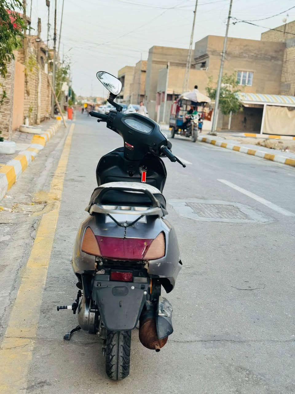 سبيسي لبيع دراجه جاهزة سلف هندر كهربائيات شغاله دراجه نظيفة سعر ٣٧٥ وبيه مجال قليل ***********‬
