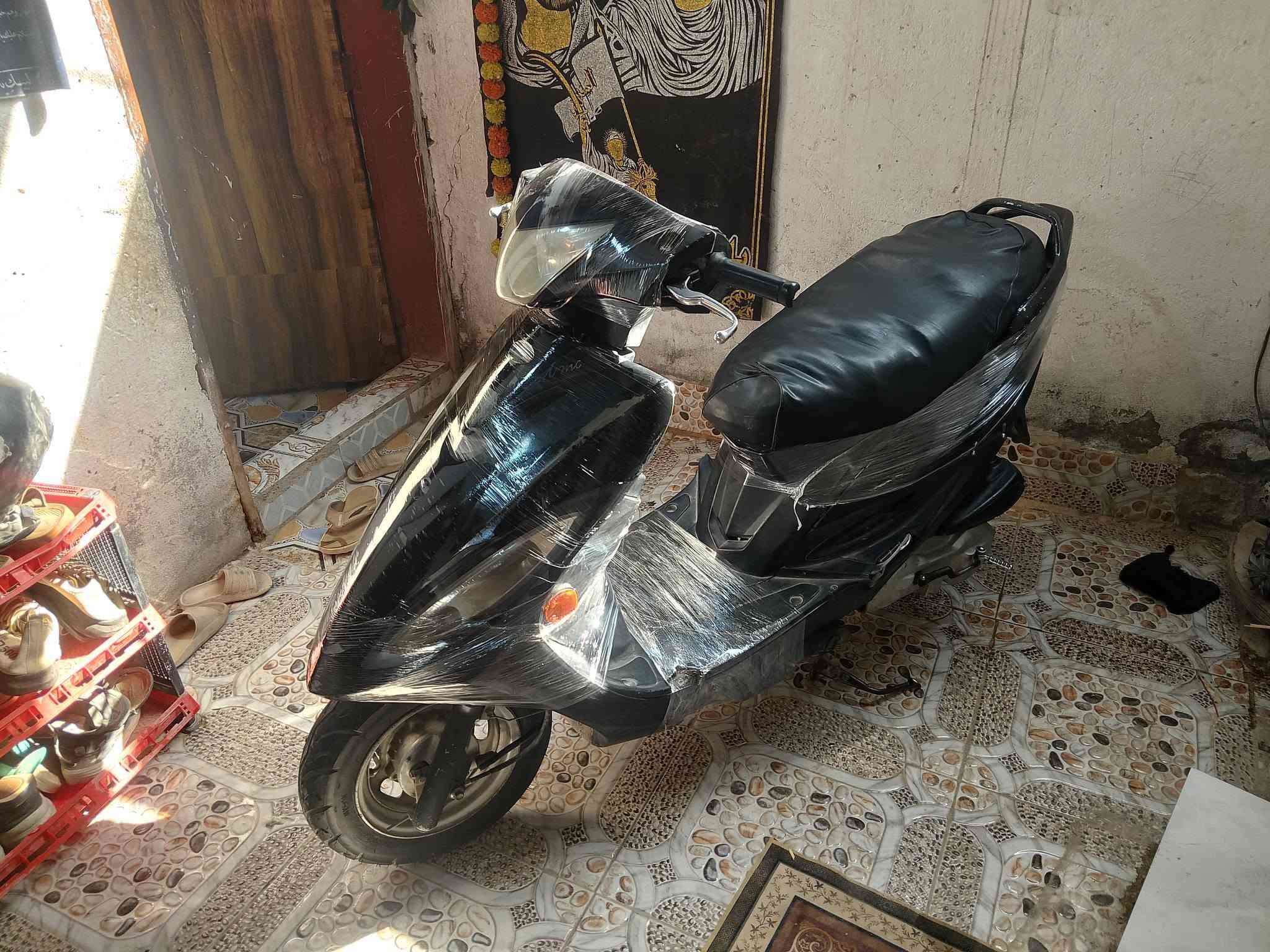 سلام عليكم جيفور للبيع دراجه خيرمن الله سلف هندرلايت بك لايت تايرات جدد مكينه ناعمه ماتنسمع شرط الشلعه ولمشي نقصه بس باتريه تعبان وين مايعجبك اطلع اتراي سعره 250 اوبيه مجال مكاني ناصريه مركز حي الزهرا يم المختسل شراي اتصل وخادمك ***********

