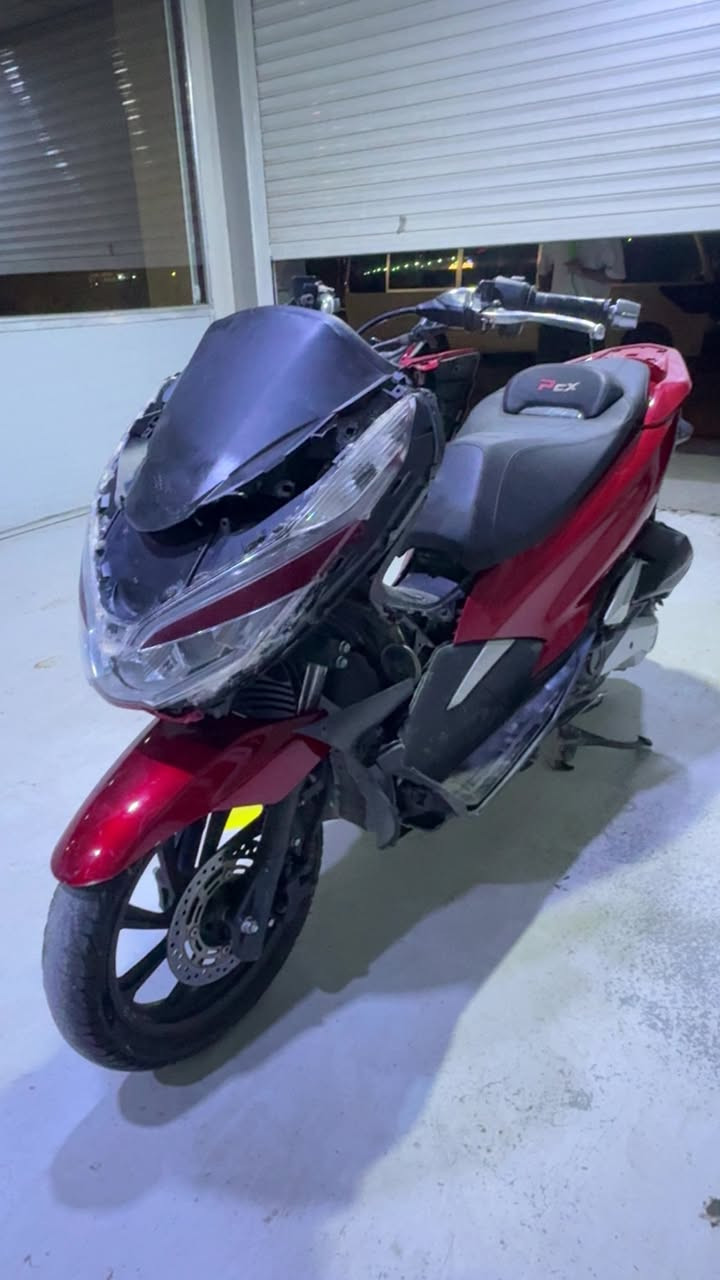 هوندا PCX • اسكوتر