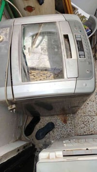 غسالة LG • أوتوماتيك • نظيفه