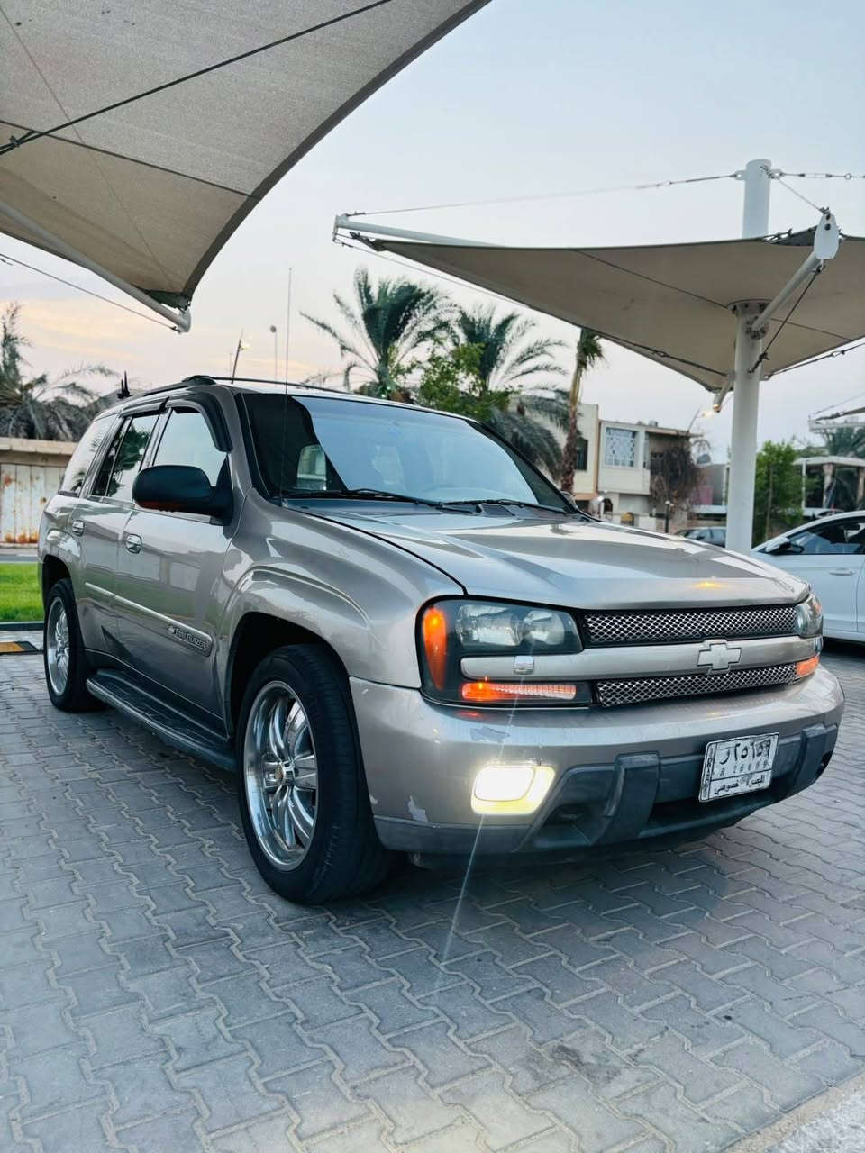 السلام عليكم شفر بلايزر 2003 LTZ  فول مواصفات سياره جديدة بمعنى الكلمة مكفولة من ضربة وصبغ جاهزة مكينة كير حدادة تبريد تخم تاير تبريد شرط السعر 87 العنوان البصرة المعقل رقم الهاتف *********** البصرة, العراق
