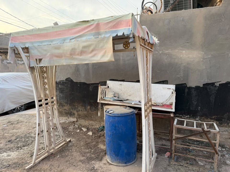 سقيفة متحركة ٣×٢٫٥م • مرجوحة ٤نفرات • طويريج الجمعيه