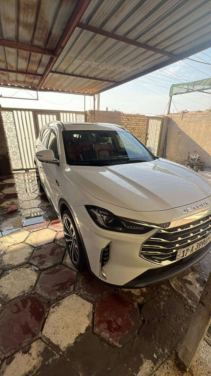 جيتور x70مديل 23 فول موصفات رقم مثنى باسمي بيه تحولب قليل كلش بلبنيد وخمسه  بلقماره تقريبن وبارد اباب السيق اشبر فقط مكينه كير مكفولت تخم تاير باتري جديد تبريد ثلج مكان السياره سماوه ***********
