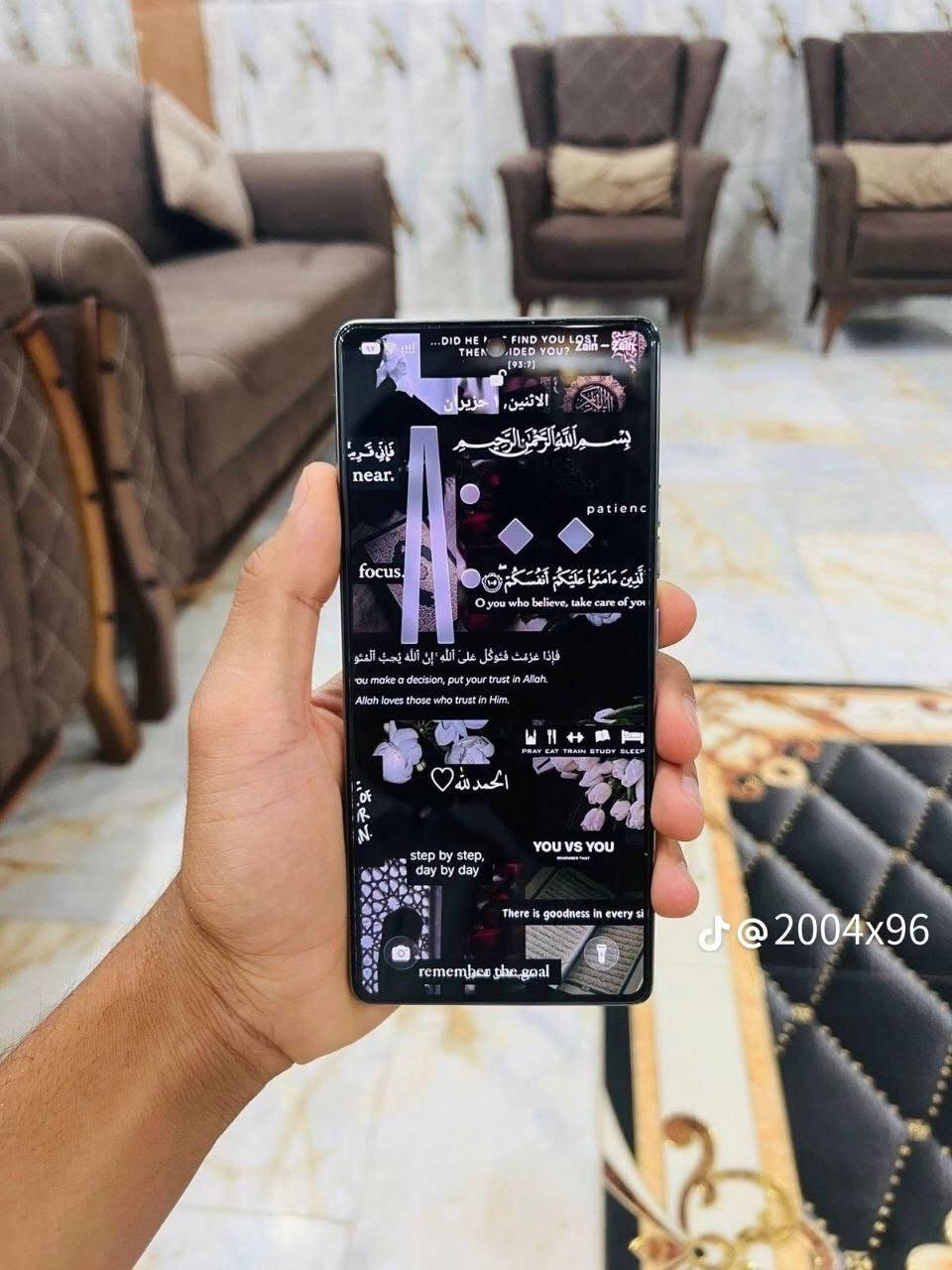 سلام عليكم جهاز تكنو كومون 40فافجي5جهاز نضيف 80/100بدون كرتونة سعر الجهاز 360وبي مجال الستفسار تصل على هاذة الرقم***********

نص مكتوب في الصور:
- @2004x96 تكنو كامون 40 برو 5G نظافه فول جهاز جديد ذاكرة 256 رام 12+12 بوبجي 90 كارتونه ويا
- J@2004x96