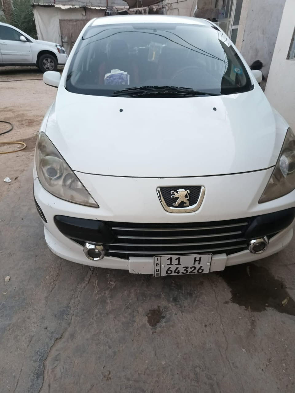 السلام عليكم بيجو فرنسي 2006 3007 كير ومحرك شرط مابي شي حدادايه جديده تخم تاير جديد ويل كب باب الوره جهت السايق شخوط قليله الباقي كوله شغال السعر 55 بيهه مجال مكان السياره كربلاء نشر 20026/9/19  /***********
بيع نقد مو اقصاد

