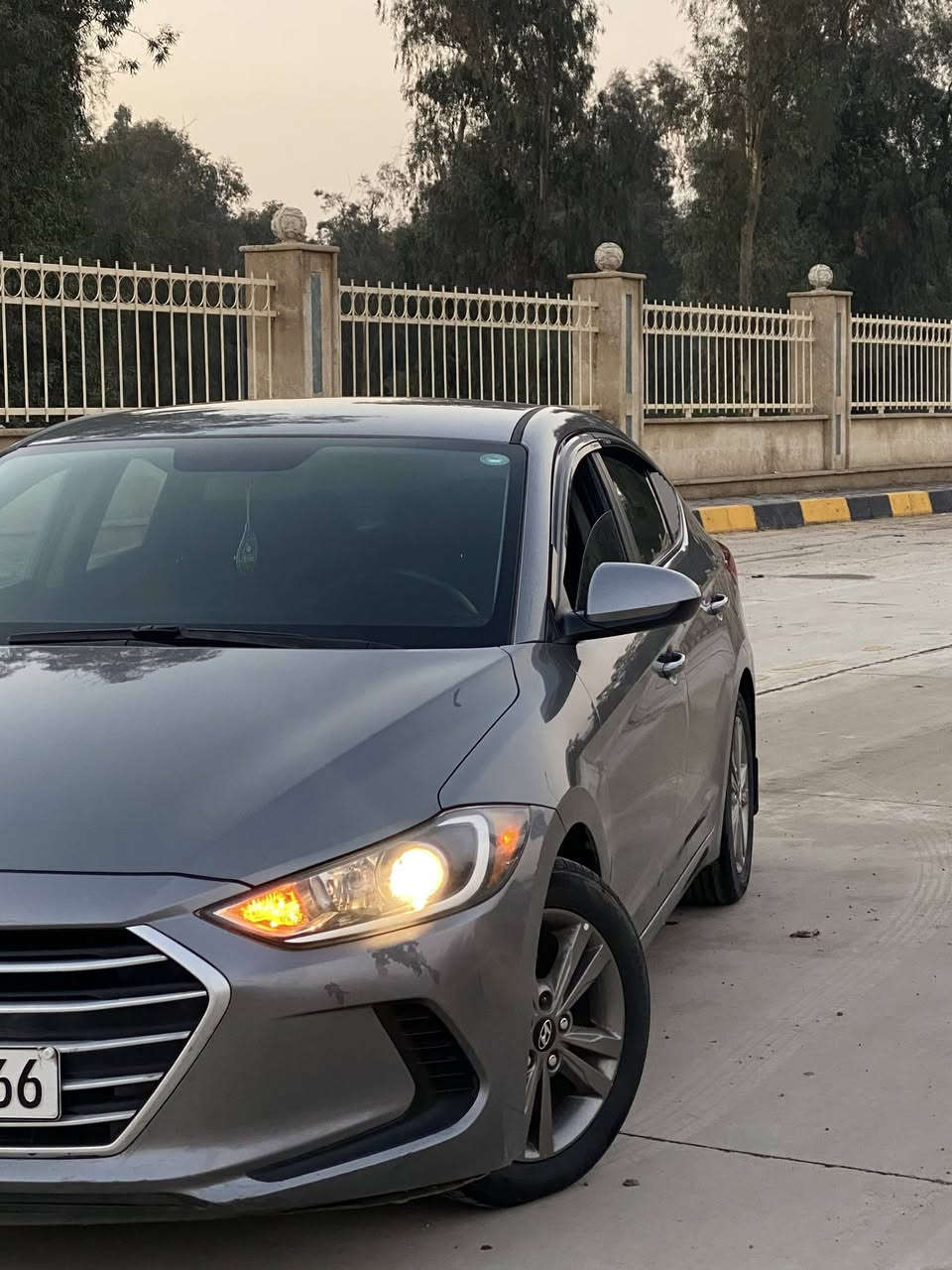 النترا 2018
الملاحضات/قبغ صندوك ونص جاملغ خلفي وبيها  يده سايق مال باب صبغ وحالوب ناعم جدا 

مواصفات اعتياديه معروفه se
سنويه هزه جديد 
ماشيه 111ميل

سعر  118مجال بسيط مال جيتك بس 

تواصل ***********
