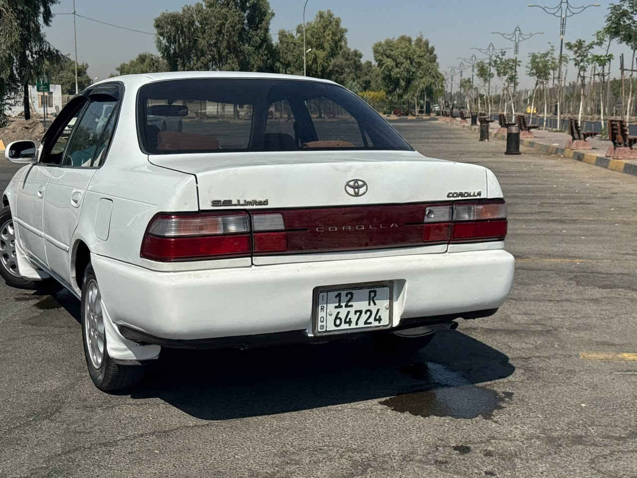 🚗 للبيع تويوتا كورولا 1993 – نسخة Limited
🔹 اللون: أبيض
🔹 الرقم: جديد
🔹 السنوية: جديدة
🔹 المسافة المقطوعة: 295,000 كم
🔹 المحرك: 1600cc – 4 سلندر
🔹 نسخة Limited
🔹  ويل كاب
🔹 مرايات كهربائية
🔹 أضوية زينون

✨ حالة السيارة:

سيارة نظيفة جدا ومرتبة

ما بيها أي نقوصات

المحرك بحالة جيدة (المحرك مبدل بمحرك مال القصة قبل 7 سنوات)

🎨 ملاحظات الصبغ:

قطعة صبغ: الدعامية الخلفية والأمامية

بابين مبدلين بباب أصلي (مال التفليش)

📍 المكان: الموصل

🟢 مطلوب: 5,400 دولار
🟢  54 ورقة – قابل للتفاوض بمجال بسيط

📞 للمهتمين والجادين، التواصل خاص أو واتساب (مراسة فقط): ***********
__________
