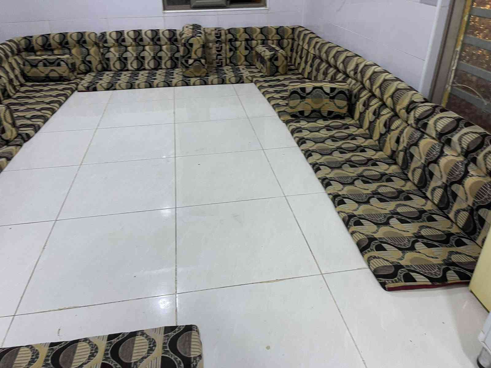 جلسه سعوديه • ١٤ متر • ٧ دواشك