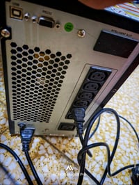ups online 3kv Huawei  ماركه هواوي مفتوح فقط على كد الفحص شبه جديد يشغ...
