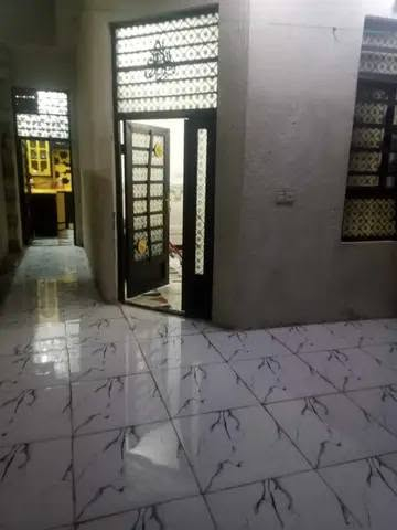 بيت بحي ساهرون قرب مجمع الغدير السكني البيت ضهره على شارع الحزام يعني خلف تجاري ١٠٠ متر طابو صرف طابق واحد بناء قبل ٥ سنوات ماناقصه شي جاهز لسكن  سعر ٨٠
للاستفسار ***********

ملاحظه ينباع هوه واثاثه وينباع وحده  الاثاث بسعره

بيت بحي ساهرون قرب مجمع الغدير السكني البيت ضهره على شارع الحزام يعني خلف تجاري ١٠٠ متر طابو صرف طابق واحد بناء قبل ٥ سنوات ماناقصه شي جاهز لسكن  سعر ٨٠
