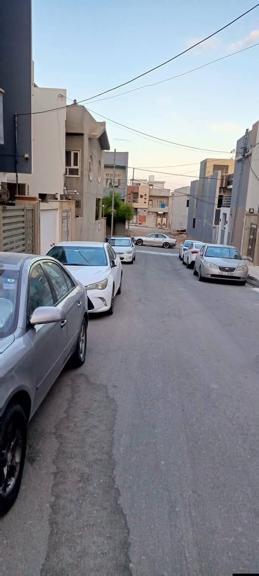 أرض للبيع في حي الحدباء توزيع البلديه 118الالف
موقع مميز جدا قريب من سايدين
200 متر واجهه 10 
سند طابو الزهور
شرط التحويل
شارع تبليط
المكاتبه مع الشرعي
لمعرفه السعر اكتب تم ليصلك على الخاص
للاستفسار زياره المكتب سايدين البحرين 
***********
***********
