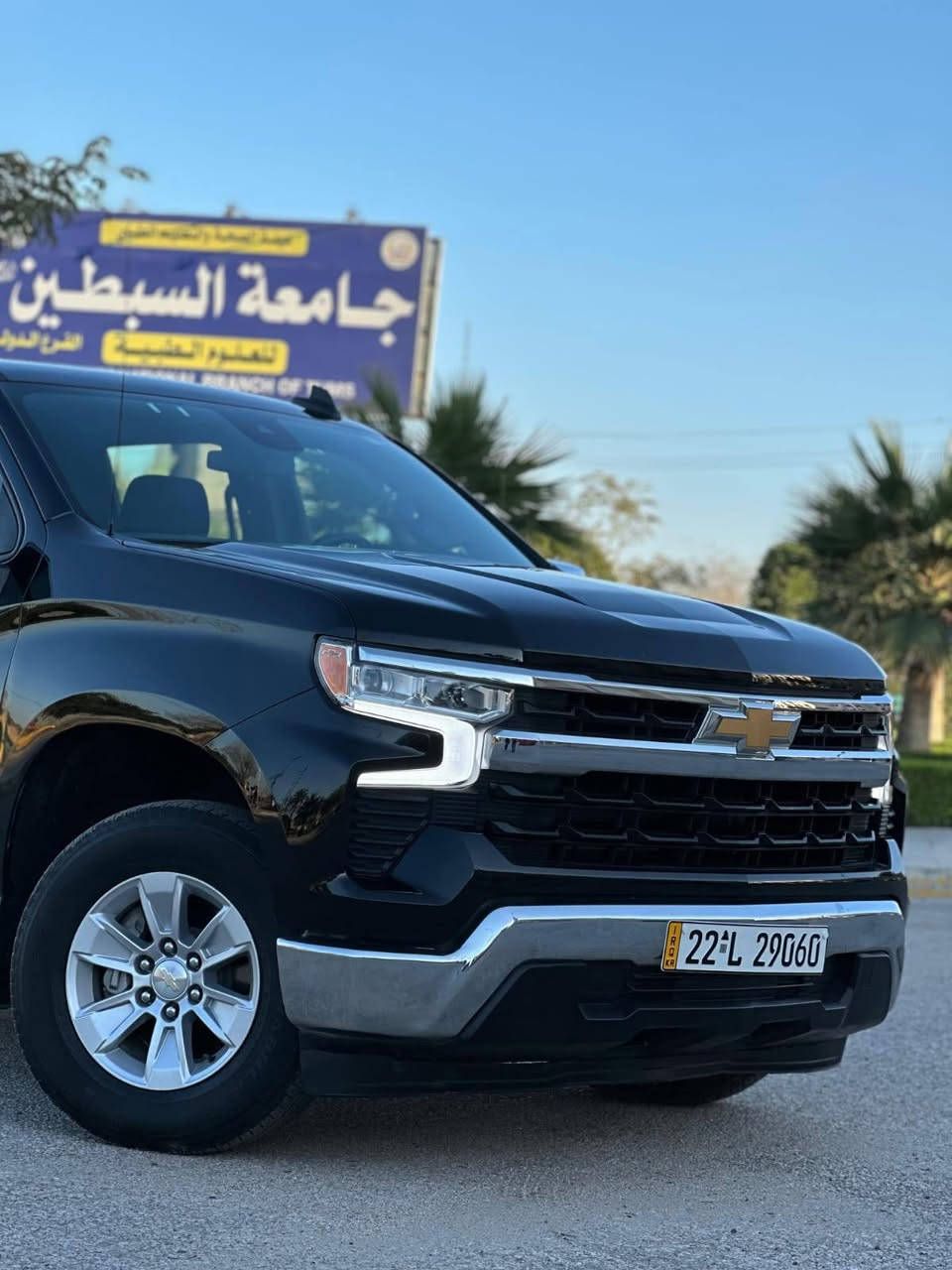 اللهم صل على محمد وال محمد
للبيع  بدون مراوس Chevrolet Silverado LT 2024
🚘 شفروليه سلفرادو LT موديل 2024
 وارد أمريكي 🇺🇸
 محرك 2.7 Turbo
 اللون: أسود 🖤
الممشى: 26 ميل فقط
 صبغ فقط الجاملغ الأمامي الأيمن
 ضرر بدون أي دواخل
 الإيرباك سليم  شرط الفحص
 لوحة أربيل باسمي
 سيارة شبه جديدة وبمواصفات مميزة، 
     مكان السيارة بكربلاء  
   صور الحادث في المنشور
   السعر 292 $
📞 للاستفسار ***********
