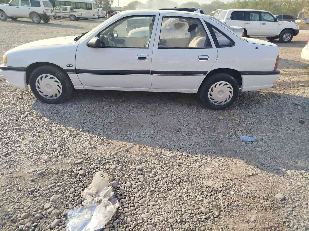 اوپڵ1990
مکینە و گێر بە شە رت
بێ دە عم و لێدراوی
 وە کالە بە ناوی خۆمە وە یە
تحویل غرامە بە شە رت
سعری30مجالێ کە م
***********
