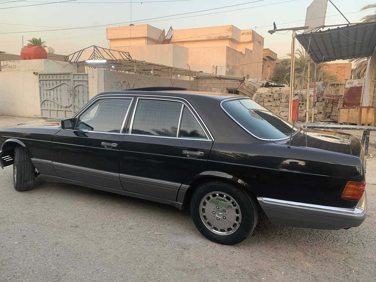 السلام عليكم
مارسيدس جامبو باب قصير مصبوغه للجماليه موديل 1987/رقم بغداد دولي السياره بسمي تحويل مباشر محرك (3000) ديلكو (محرك وكير واكسل خير من الله (حداديه امامي وخلفي جديده)تخم تاير (كهربائيات كلها شغاله على بلاد) (تبريد شغال) (سلايت دروف)(غرفتها كلش نضيفه (كشنات مخمل كهربائي شغاله)سنتر لوك ريمونت (منضومه زنون/بلوجكتر /عالي ناصي/السياره جاهزه من كلشي 

السعر(62)$$وبيها مجال 

العنوان بغداد عويريج مقابل مخابز باب الأغا 

رقم /*********** بي /وات ساب
