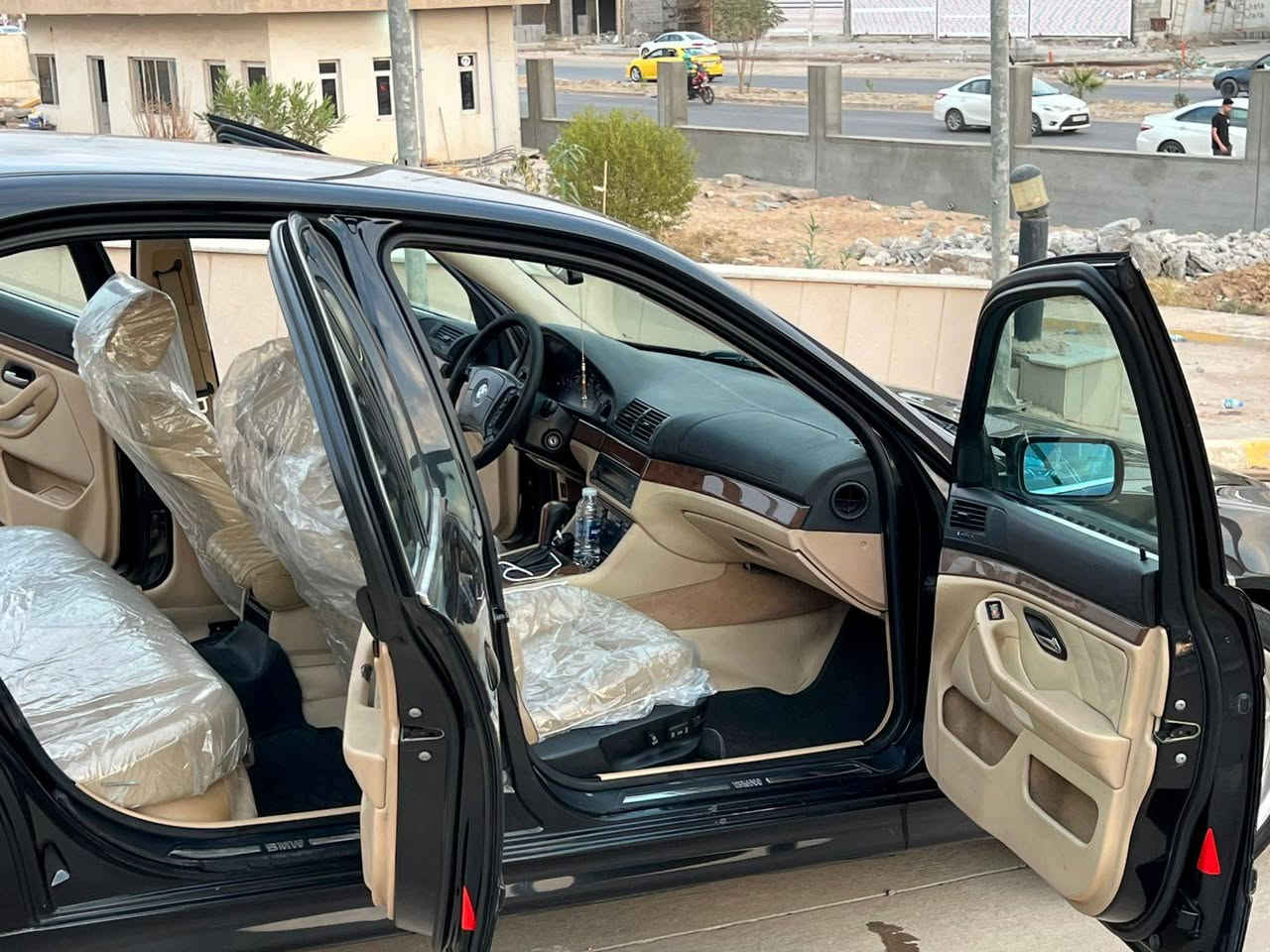 BMW E39 صقر 
موديل 2001 
محرك 528 دبل فانوس المرغوب 
تحویل بشرط 
بدون ضربة نهائيا 
قطعتين او ثلاث صبغ 
هزه جديده سنويه جديده لحد نهاية 2030 
سياره فول  بس بدون سلايت 
سیارە ماشي132 الف مایل 
کشنات جلد 
داخل كريمي 
كشنات سیاحي كهرباء بالكامل 
تحكم ستيرن 
تحديد سرعة 
تراکشن شغال 
حساس امامي و خلفي 
مرايات كهرباء و هيتر 
دعاميات M 
ویالە M 18 تو سایز 
حدادیە امامي و خلفي جدید 
بطاریە جدیدە 
بطاقة بانزین موجود 
سیارە جاهزە و علی وضع الشرکە موو تعمیر سیارە لوك لوك کلشي علی بلاد و ما ناقصها ولا برغي و السیارە احلی من الصور  بهواي . 

سعر110  و بيها مجال 

‏BMW E39 سەقەڕ 
مۆدێل 2001 
مەکینەی 528 دەبڵ دیجیتاڵ مەڕغوب 
تەحویل بەشەرت 
سەیارەکە بێ لێدرانە 
دو سێ پارچەی سبوغە 
هەزەی تازەیە سەنەوی تا کۆتایی 2030 
سەیارەکە فول فولە بەس سلایت نیە 
132 هەزار مایل ڕۆشتوە 
کوشن جلدە 
ناو کرێمیە 
کوشن سیاحیە کامل کارەبایە 
سوکان ڤۆلیۆم 
تەحدید سورعەیە 
تراکشن ئیشەکات
حەساس پێش و دوا 
ئاوێنە کارەبا و هیتەرە 
دەعامی M
ویل M 18 توو سایز 
تاخم پیش و دوای تازەیە 
پاتری تازەیە 
بیتاقەی بەنزینی هەیە 
جاهزە و لەسەر دەقی شەریکە ماوەتەوە سەیارەی تەعمیر نیە یەک بوڕغی نەقس نیە زۆر پاک و جوان ماوەتەوە لە ڕەسمەکان جوانترە

رةقةم ***********
