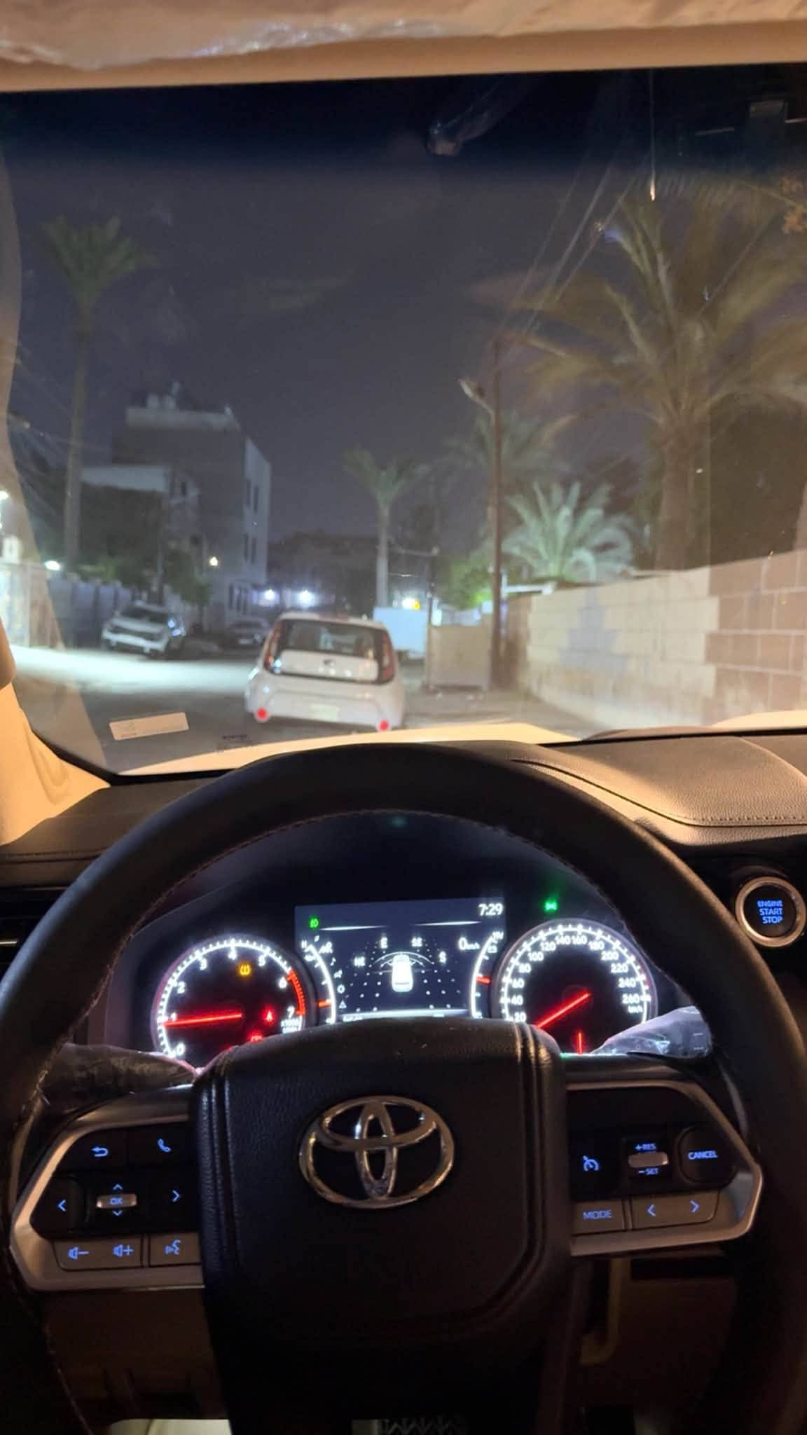 لاند كروز VX • موديل ٢٠٢٣ • ممشا ٣١ الف