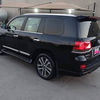 لاندكروز GXR • محرك V6 • ١٨٠٠٠٠ كم