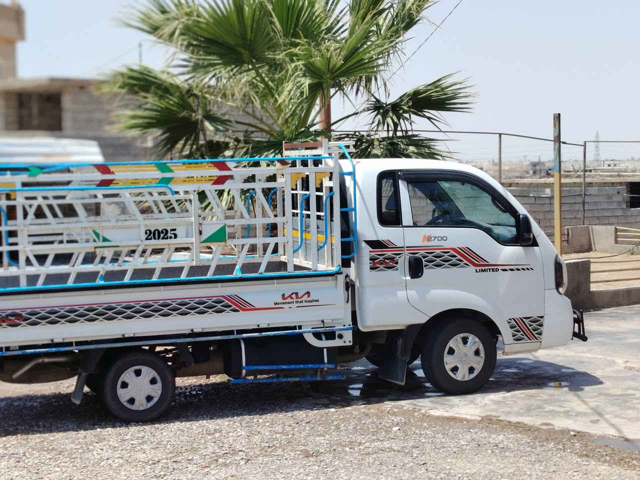 سلام عليكم
كيا موديل 2022 للبيع 

نضافه خلاص بيه تعديل بارد بل باب شبر 

السعر 140 وبيه مجال للگرايب 

رقم الهاتف ***********
