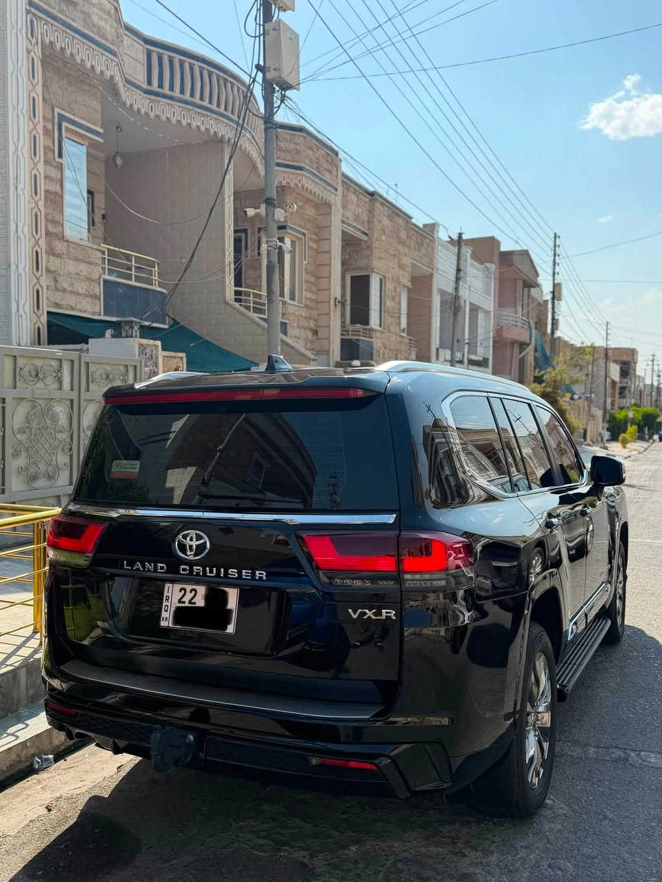 Land cruiser Vx Limited S Black Edishin  2025
شركة جيهان ضمان وصيانة مجانية
عداد : 12.900km
المواصفات: فول مواصفات ١/١ معروفة

شاحن لاسلكي (وايرلس)
ثلاجة
سماعات JBL 
6سلندر (4000) تنفس طبيعي
بصمة
كامرات محيطية (360) درجة
رادار 360درجة
فتحة سقف
كراسي جلد
كراسي : كهرباء-خزن ميموري-تدفئة-تبريد
كراسي خلفية (تبريد)
كراسي مقعد الثالث (كهربائي)
تشغيل عن بعد
شاشة كبيرة
شاشة عرض الاعطال
صندوك كهرباء
فور ويل
دبل كير(عادي+اوتوماتيك)
حساسات (360) درجة
مري كهرباء (شفط) AUTO
مري_جانبي_تدفئة
مرايا_جانبية_حساسة_للضباب_تعمل_تلقائياً 
وبعد هواية مواصفات ماتنذكر…

ملاحظة : سيارة مغلفة PPF ضمان 10 سنوات + تضليل 80‎%‎ موافقة مرور

المكان اربيل للاستفسار :
***********
***********
