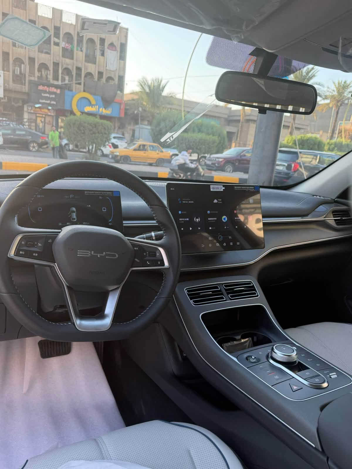 🚘 BYD Destroyer 05 2026 
من معرض الاخوين لتجارة السيارت الحديثة 
🔥 وصلت حديثاً ديستروير 05 2026 🔥 🚘 

سيدان هايبرد تجمع بين الاقتصاد، التكنولوجيا والأداء بتصميم عصري ومقصورة مريحة ✨

⚡ نظام الحركة والأداء
• نظام DM-i Plug-in Hybrid
• محرك بنزين 1.5L – 4 سلندر
• محرك كهربائي عالي الكفاءة
• نظام دفع أمامي FWD
• تسارع 0–100 كم/س يبدأ من حوالي 7.3 ثانية

🔋 البطارية والمدى
• بطارية BYD Blade – LFP
• مدى كهربائي يصل إلى 55 كم
• نظام DM-i مصمم لتحقيق كفاءة عالية واستهلاك اقتصادي للوقود

سيارة تعطيك متعة القيادة الكهربائية مع مرونة محرك البنزين… خيار عملي للمدينة والسفر وباستهلاك اقتصادي مميز.

💰 السعر 22,200,000 د.ع [ شامل الدلالية ] 

🔹 العنوان 
📍بغداد _ الوزيرية مقابل المجمع العلمي 

📞 للاستفسار والتواصل:

: ☎️*********** 
☎️***********
☎️***********
