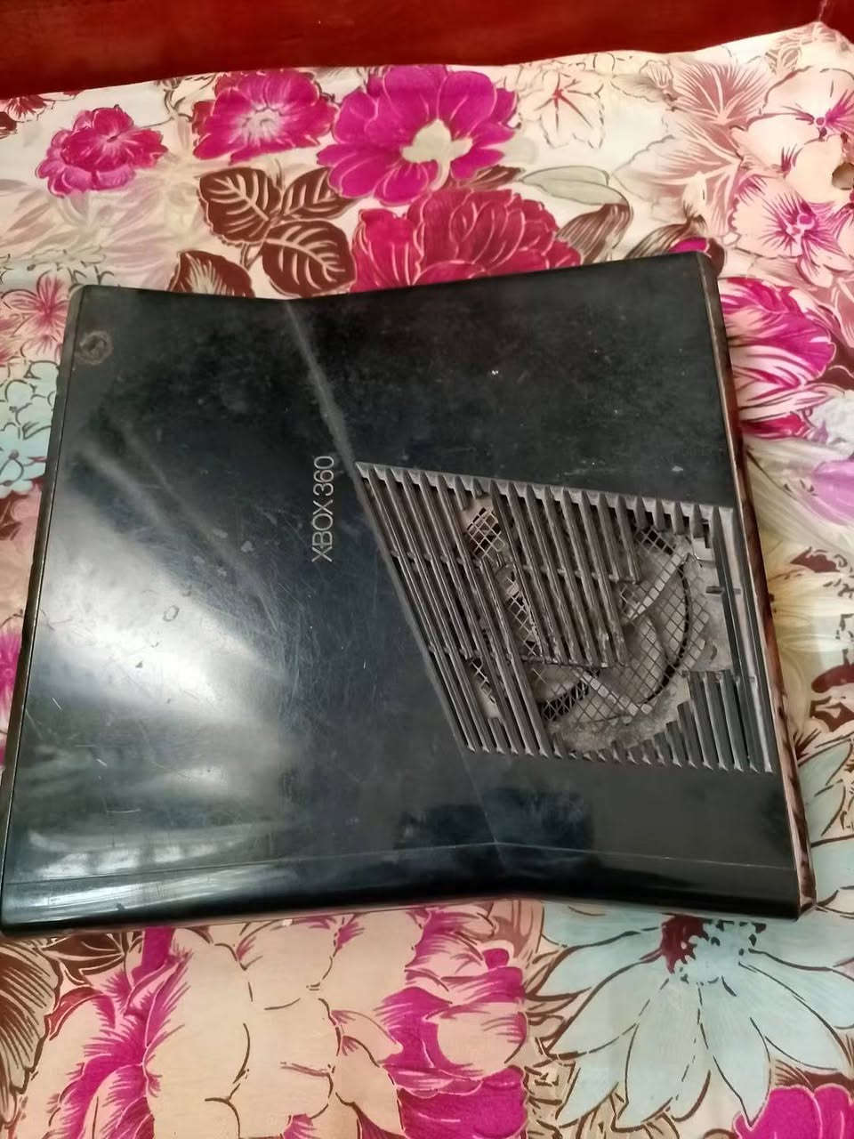 🎮🔥 للبيع مهكر Xbox 360 🔥
جهاز مرتب وجاهز للعب

هارد بيه 252 لعبة 🎮
يدتين للعب الجماعي
الجهاز شغال تمام
ألعاب متنوعة وما تحتاج تشتري ألعاب إضافية
جاهز للاستعمال مباشرة

💰 السعر: 100 ألف دينار فقط

📩 للاستفسار والتفاصيل راسلني خاص.
***********
