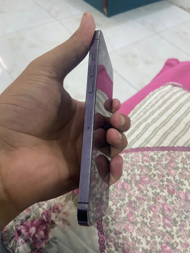 14 برو ماكس دبل شريحه نضافه 90%   جهاز كفاله مبدل ضهر فقط ليز بطارية 83 ذاكرة 256 سعر 725 بي مجال حك جيه فقط 
***********
بغداد الحسينية مال راشديه
