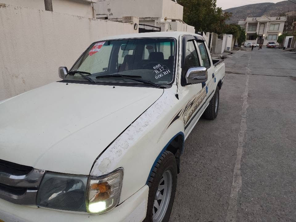 سەرەتا بە ناوی خودا ما شا الله لە ماڵی هەموو لایەك پیکاب دێر 2007 نموونە لە جوانێ و خاوێنی   مەکینە بەخ و  بێ دەعم  و بێ لێدران و  بێ خایس و  ناو سوور و داخیلی نموونە جام کارەبایی  و قفل مەرکەزی و گێڕ و مەکینە و ئەکسل و مەنەفێست بە شەرتە مەنەفێست ئەسڵە موتابقە لەگەڵ شانسی و پلێت زۆر خاوێن و توند و تۆڵە  و   کارەبایی مەزبووتە   و گێچەکانی ئیش دەکات چوار تایەی نوێی لە ژێرە  و کامل جوانکاری بۆ کراوە ماڵی دۆستە سعریشی 42 وەرەقە و کەمێک معامەلە سعری خوار بازاڕ   .
ناونیشان : خەلیفان 
ژ.مۆبایل : ***********
ژ.مۆبایل : ***********
# تکایە تەنها بۆ فرۆشتنە گۆڕینەوە ناکەم ئەگەر موشتەری تەلەفۆن بکە جوابی کۆمێنت نادەمەوە لەگەڵ ڕێزدا سوران, أربيل
