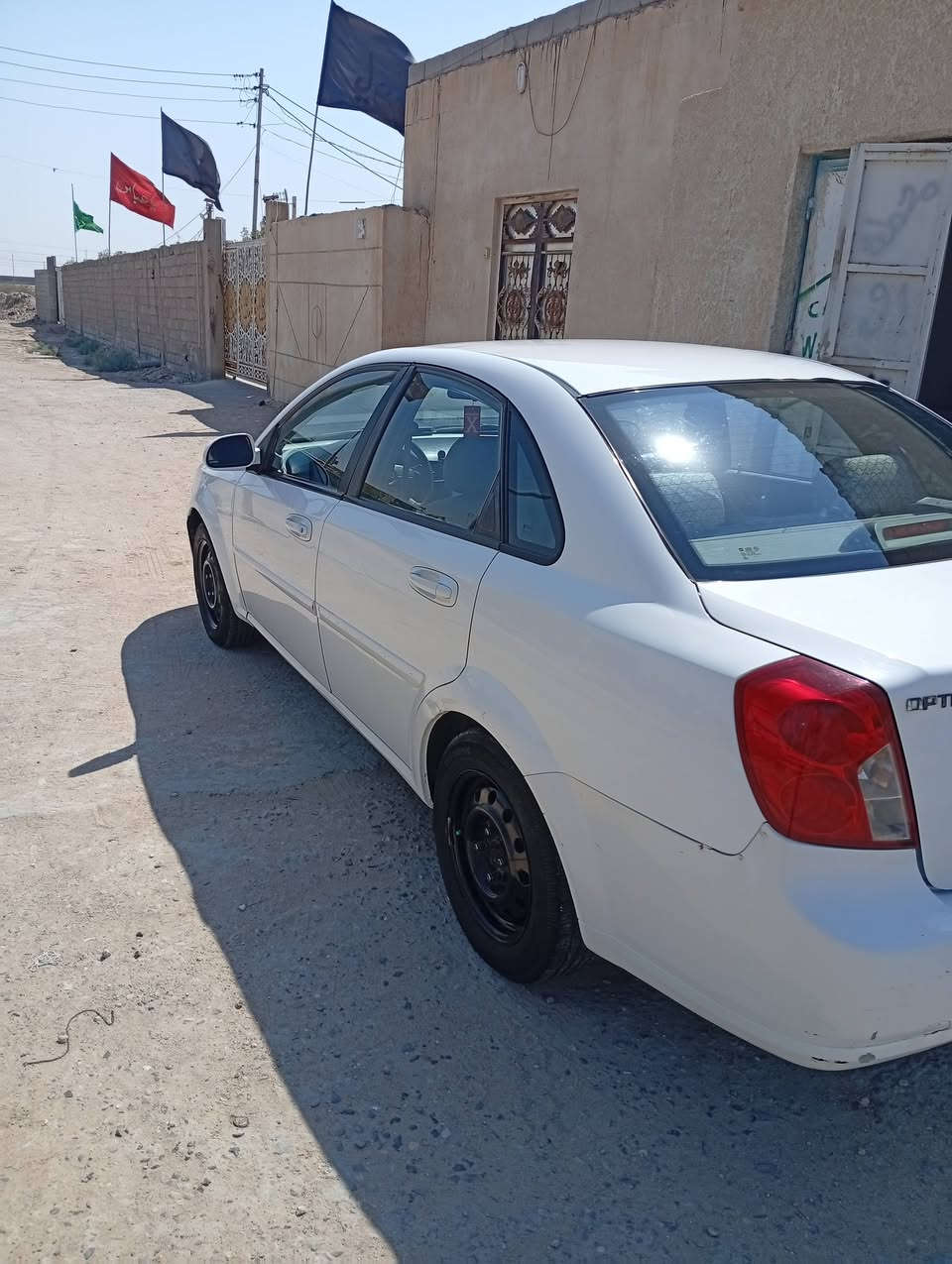سياره اوبترا موديل 2012 السياره باسمي سنويه 2029 مكينه وكير وتبريد وكهربائيات كفاله عامه بس جاملق الامامي الايمن بي صبغ السعر 72مكان السياره بالبصره شط العرب ***********
