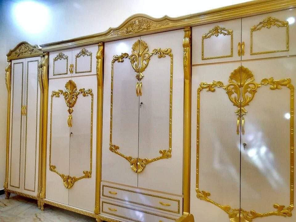 شغل نجاره تسكام عراقي ملكي درجه اولى

نص مكتوب في الصور:
- امير
- ***********
- امیر
