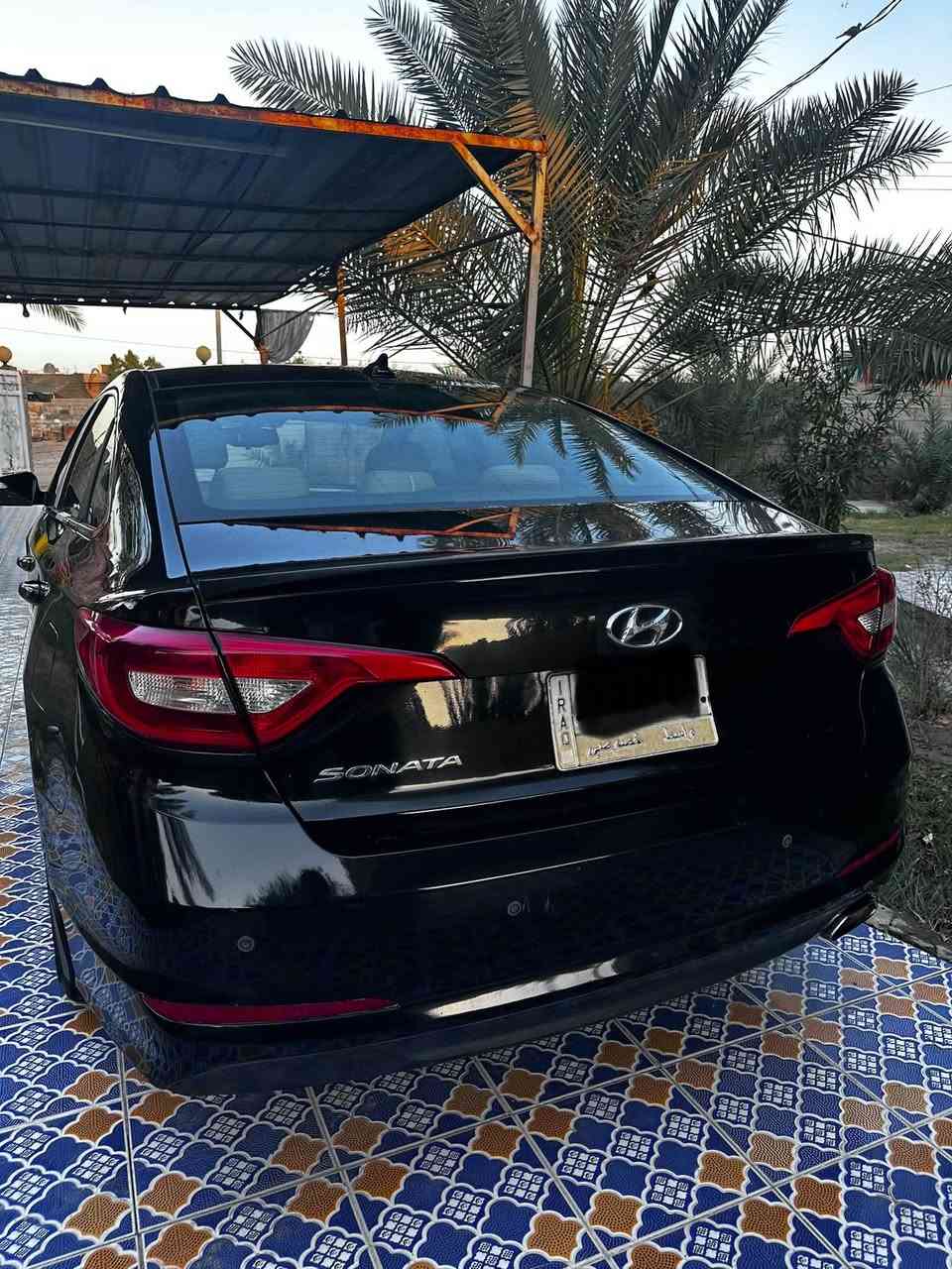 سوناتا 2015 شكل 2017  
السعر 100 وبيها مجال حك الجيه 
وارد امريكي  صبغ جاملغ وبنيد  ( بدون دواخل) كفاله لغد  وشاصي 
كير ومحرك وحداديه  و تبريد 1/1  لا تنقيص ولا تبخير 
 محرك 2400 Gdi 
مواصفات عاديه 
سنويه 2028 
هزه ما ساقطه 
العنوان/ واسط الكوت مركز المدينه 
***********
