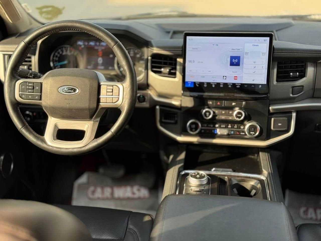 فورد اكسبدشن 2024 XLT
🟢 Ford Expedition 2024 Xlt MAX

حجم المحرك V6 سلندر (3.5L) توربو
عداد المسافة 300 ميل / زيرو 
عدد المقاعد 7 راكب

🔴 المواصفات : فول عدا الفتحة
بصمة تشغيل - بصمة ابواب- تشغيل عن بعد- صندوق شفط كهربائي- رادار امامي (تحديد مسار)- رادار جانبي (نقاط عمياء)
رادار خلفي (التحذير من الاصطدام) -تحكم وضعيات القيادة Drive modes - شاحن موبايل Wireless 
كشنات جلد- كشنات تدفئة+ تبريد
كشنات خلفية تدفئة 
سستم سماعات Bang&Olefsen
تحكمات - اوتو بارك Auto Park - اوتو ستارت Auto Start
اوتو ستوب Auto Stop- اوتو هولد Auto Hold
منافذ AUX+USB- مانع انزلاق+ABS
وبقية المواصفات المعروفة
———————-
بيها تبديل بنيد وجاملغ 
السعر :  والتفاصيل عالخاص 
للاستفسار اتصل
***********
