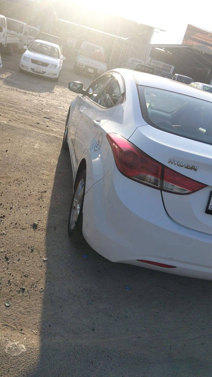 سلام وعليكم
النترا موديل 13  خليجي مكينه 1800سياره بيه 3قطع بدون دواخل كفاله 
مكينه كير مكفولات سياره جاهزه رقم بغداد باسمي رايده 95 وبيه مجال *********** عنوانه صلاح الدين الدجيل
