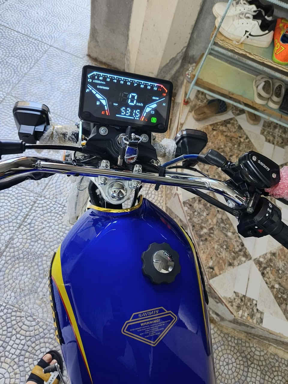 ماطور للبيع سافيين 750 الف وبي مجال مستعمل قليل
ماشي 1000كيلو متر
***********
