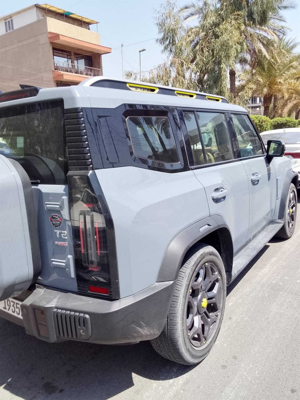 جيتور t2 سيارة جديدة ومكفوله ماخذتها على ايدي من الشركه ماشيه 38 السيارة فول مواصفات موديل 25 رقم بغداد سونرها مرفق للعلم المكينه ابد مواصليلها على ايدي السيارة *********** عارضها 34 مليون وبيها مجال
