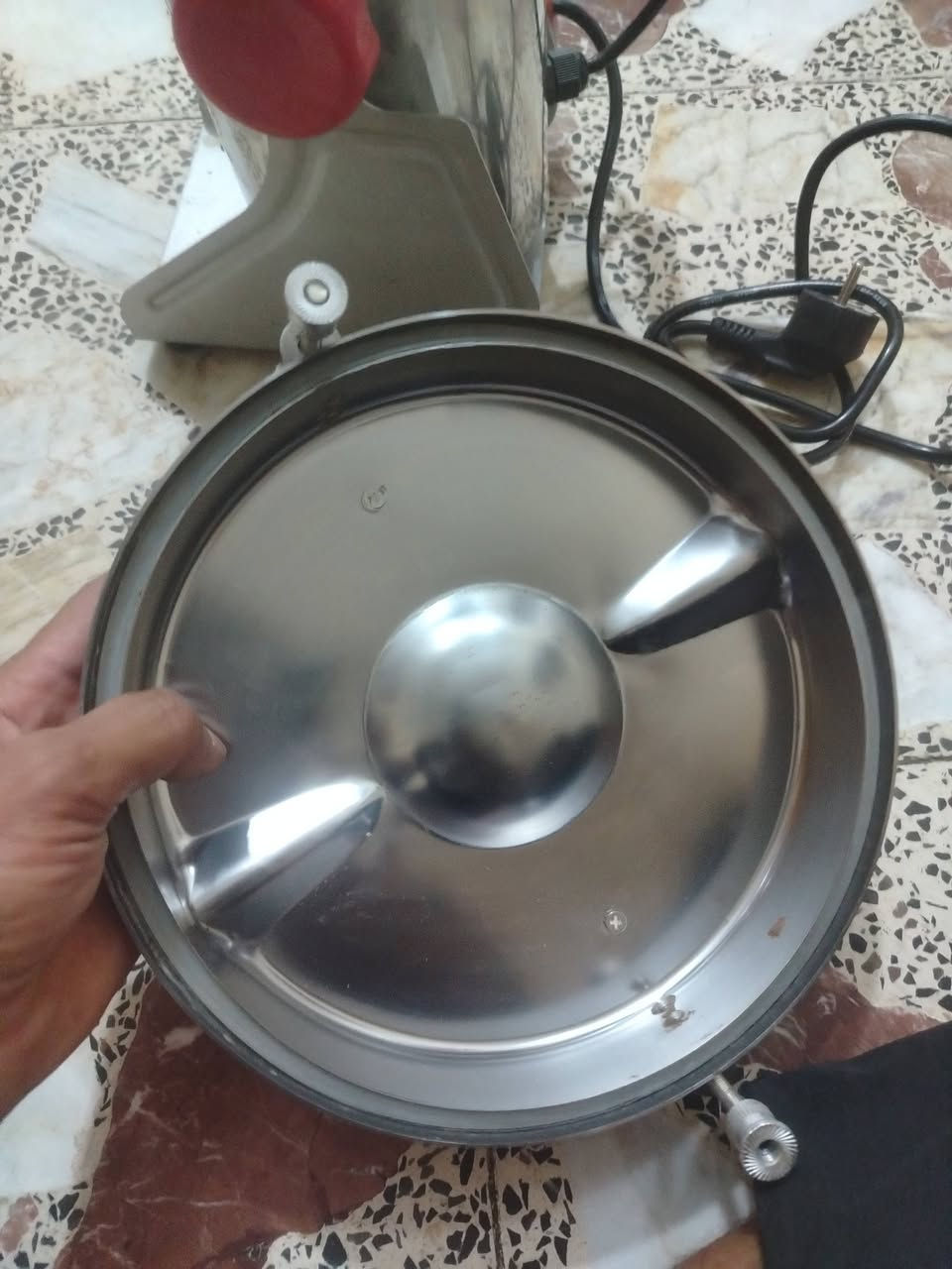 يا الله..
السلام عليكم اخوان عدي هاي الطاحونه تفيد أصحاب المعامل   أصحاب المحلات  بعد ما اعرف بيهن
مكاني بغداد اني ما اعرف بيهن الله شاهد قيم وخض ولا تكسر بل سعر تره عملاقه جبيره ***********
ما مستعمل ♥️
