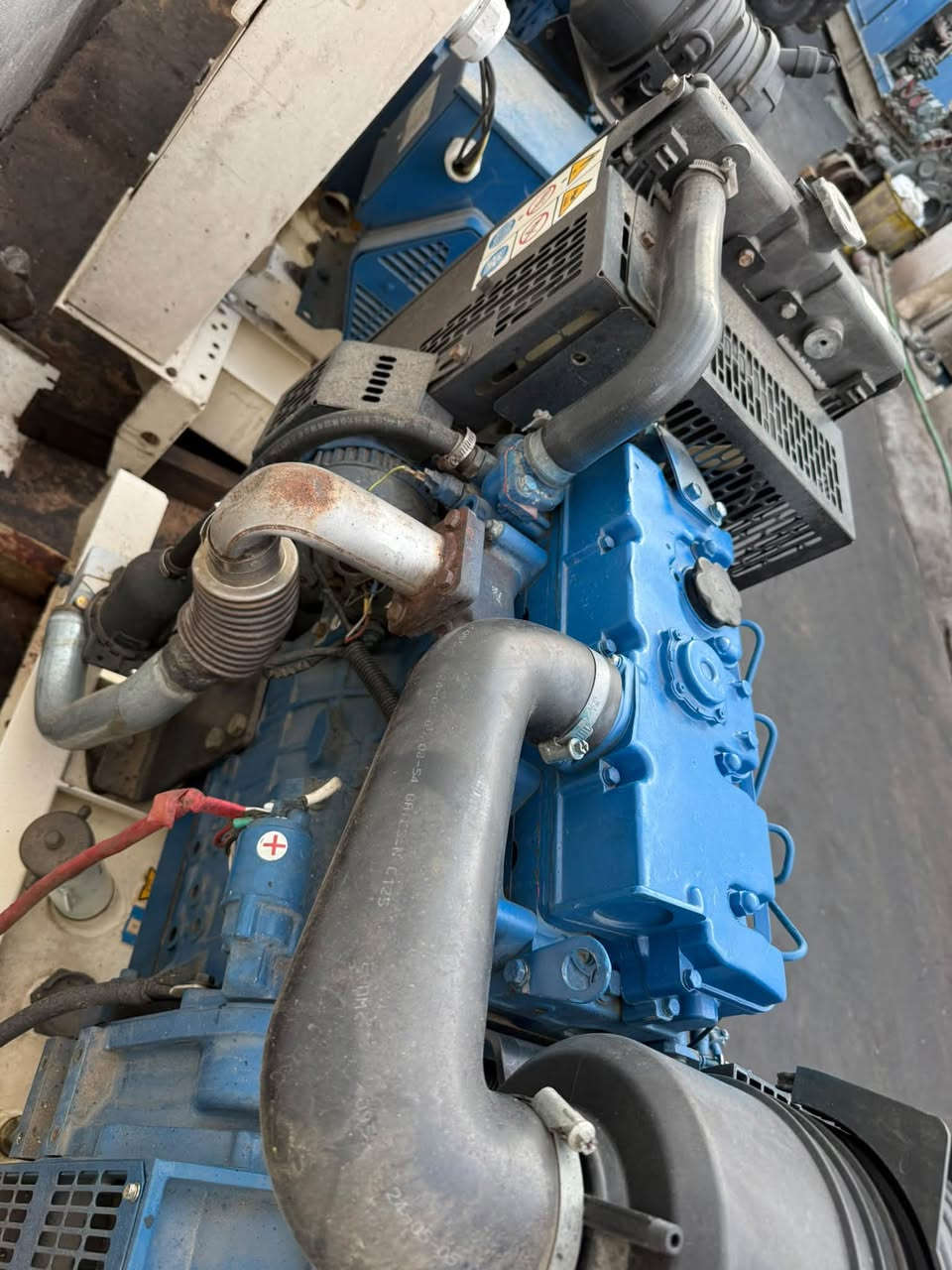 السلام عليكم
بيركنز بريطاني 22kva 

ساعات العمل اقل 100 ساعه زيرو 
نظام اوتو حمايه فول اوتماتيك
وضع بلاد شركة  
أربيل صناعه جنوبيه 
وضع بلاد شركة  
🚚يوجد توصيل الى جميع المحافظات وبضمان🚚
🚚كياندن هةية بو هةموو شاركان بةكرينتى🚚
 للاستفسار:
 ابو علي 
***********
***********
***********
