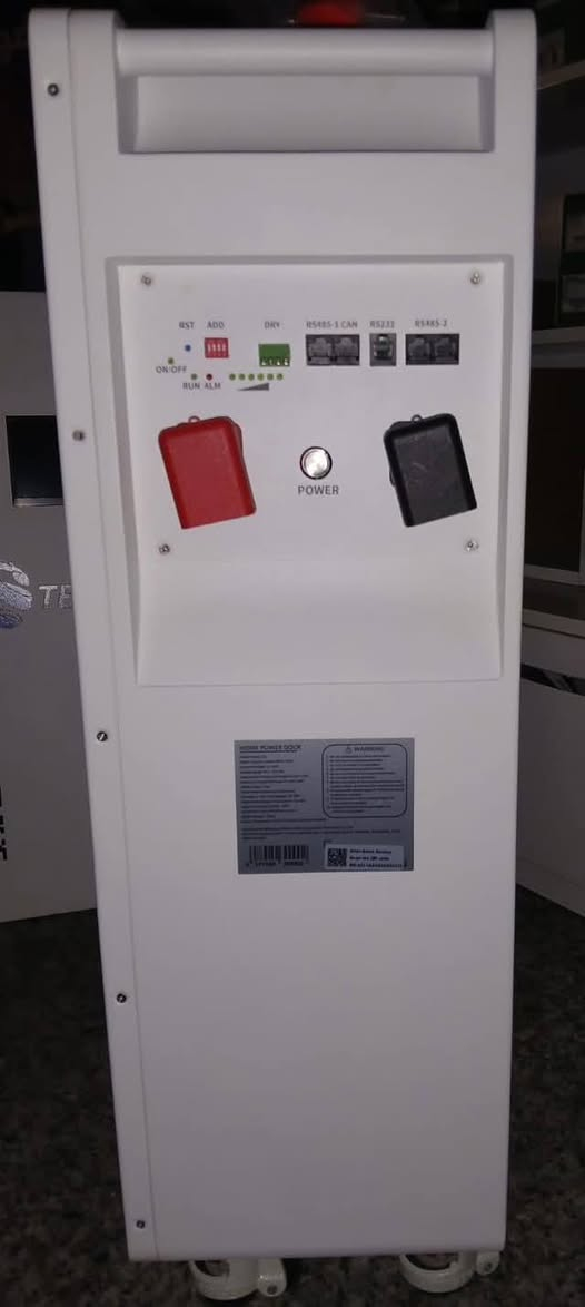 بطارية ليثيوم • ١٦kWh • ١١٠٠٠ دورة