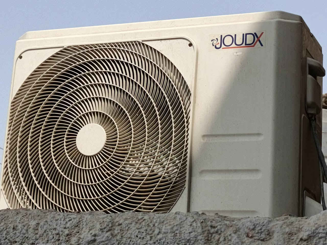 السلام عليكم سبلت اثنين طن2 نوعيه جيده للبيع السعر300الف
(***********)
