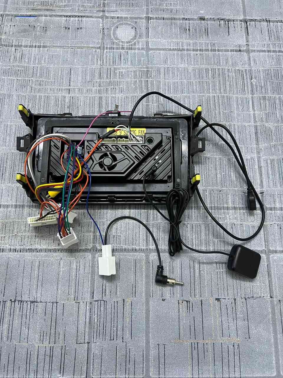 للبيع
شاشه شرط الفحص 
جلغ مابي كلش نظيفة 
سعر 75  الف  📞***********
