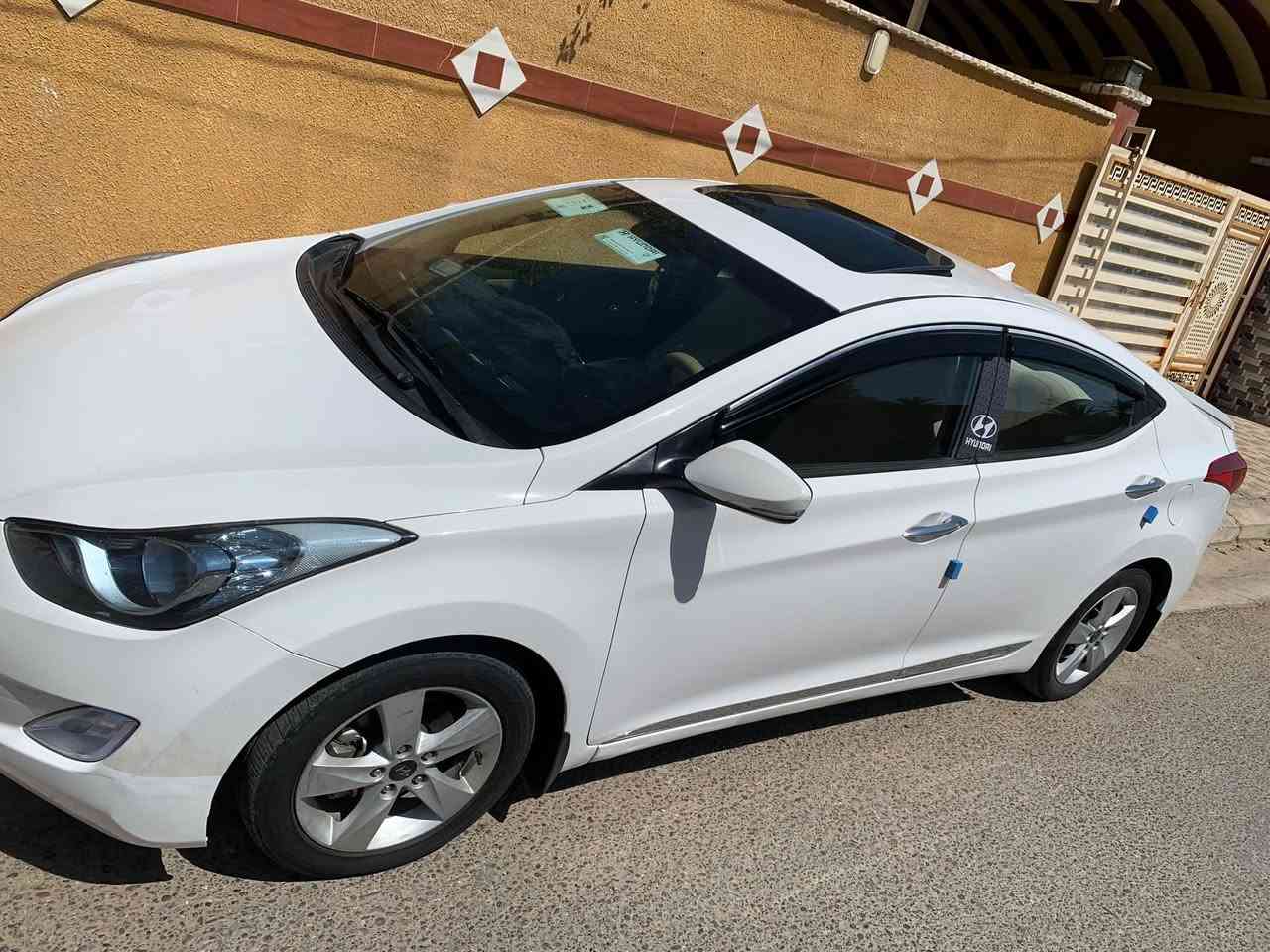 للبيع النترا خليجي ٢٠١٤ مكفوله من التبديل ومن الصبغ ما عدا صبغ الدوسه وسحبه كارت حافه الباب من الاسفل 
مواصفات 
فتحه سقف 
مري كهرباء 
لايت زنون 
داخل بيجي 
محركها جيد جدا لا تبخير ولا رواجز
رقم انبار سعرها ١١٩ وبيها مجال 
يرهم بيع او مراوس بسياره عاليه سبعه راكب للاستفسار *********** 
الانبار
