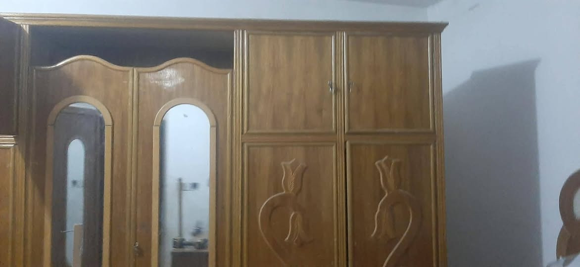 غرفة نوم كامل للبيع صاجي السعر 600 وبيها مجال شي قليل ***********
