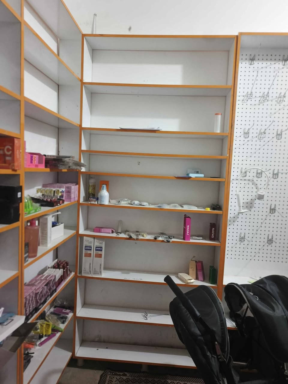 سلام عليكم فاترينات عندي 11فاترينه تسكام شغل درجه اولى ومتعوب عليهن عندي اشكال مختلفه عندي ب٢٥ الف وعندي ب٤٠ الف وعندي ب٥٠ الف وب٦٥ الف عنواني كربلاء امن الداخلي *********** كربلاء, العراق
