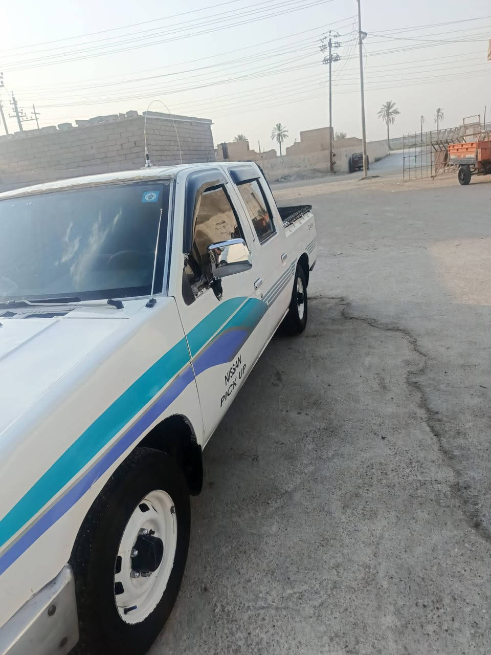 سلام عليكم سياره نيسان للبيع رقم نكليزي مكينه ٢٤٠٠ بلاد كير ومكينه، وحداده عامه تخم تاير السنويه جديده 2029 تنتهي السياره مصبوقه عام الجماليه السعر 38وبيهه مجال رقمي *********** المكان البصره قضاه المدينه بي واتساب

