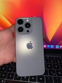 ايفون 15 برو • ٢٥٦ جيجا • بطارية ٨٧٪