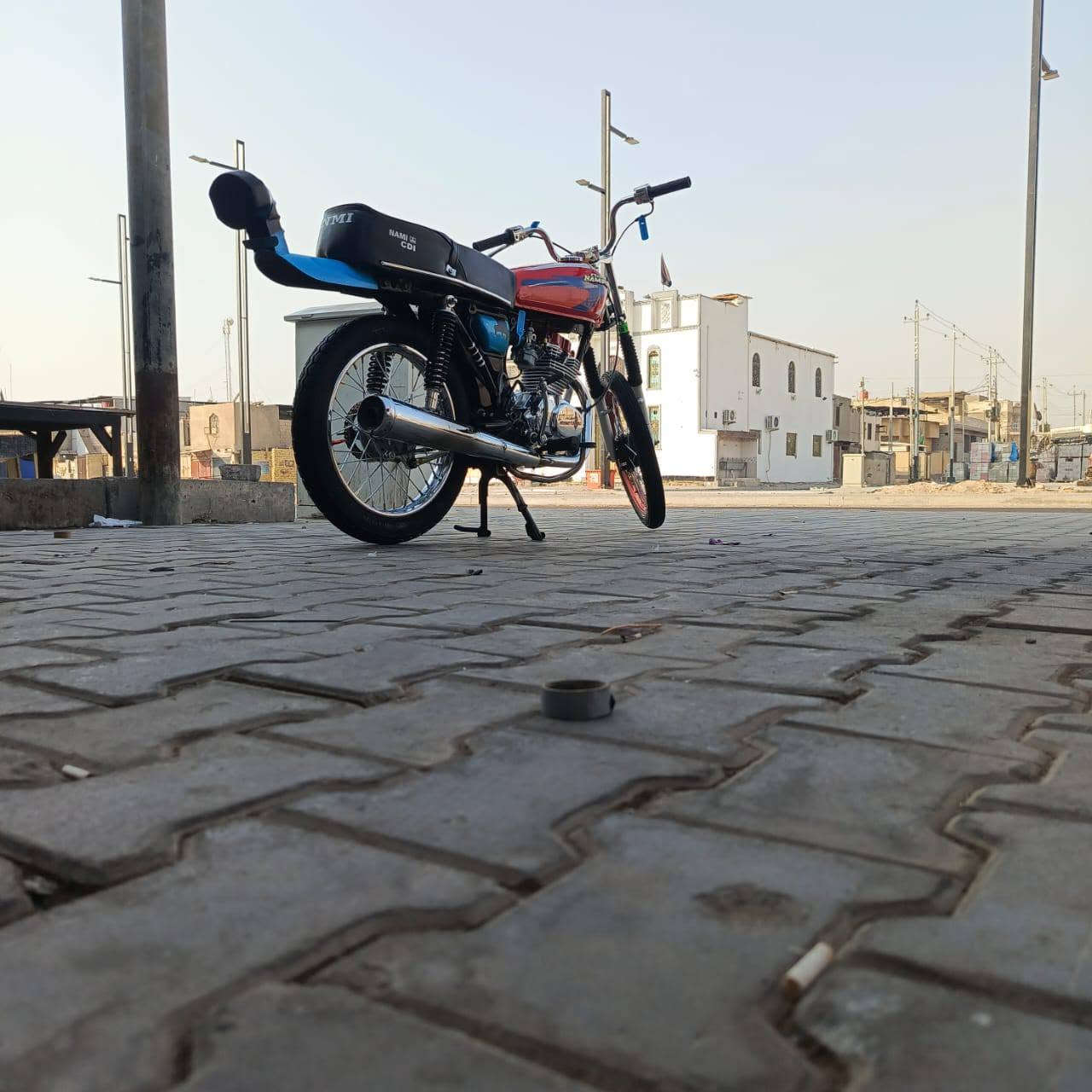 اخوان السلام عليكم دراجه للبيع مكان بصره كفاله الدراجه الشرايين اتصل على الرقم دراجه اوراق بس ورقاتها نقص اثنين بنفس موجود شراي اتصل على الرقم***********
